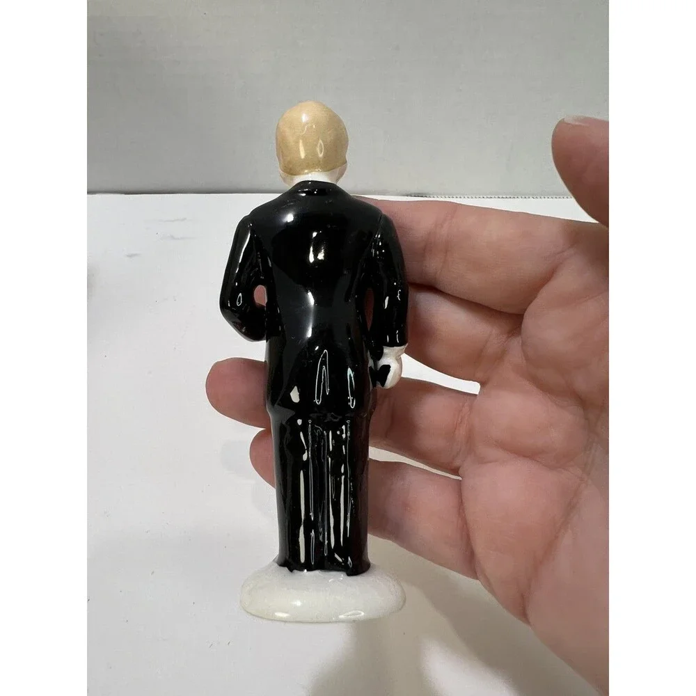 Vintage 1950s Bride & Groom Cake Topper Wedding Traditional Veil Tuxedo Blonde